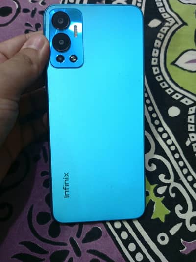 Infinix Hot 12