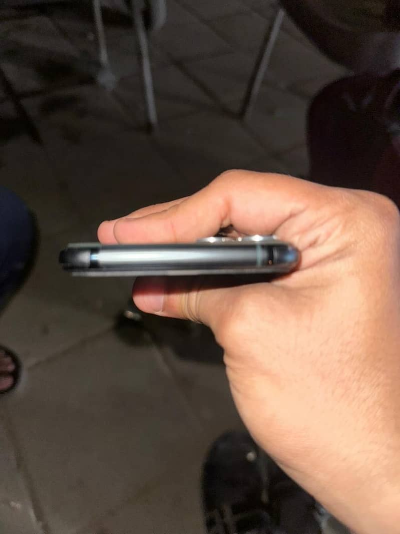 Iphone 11 pro 8