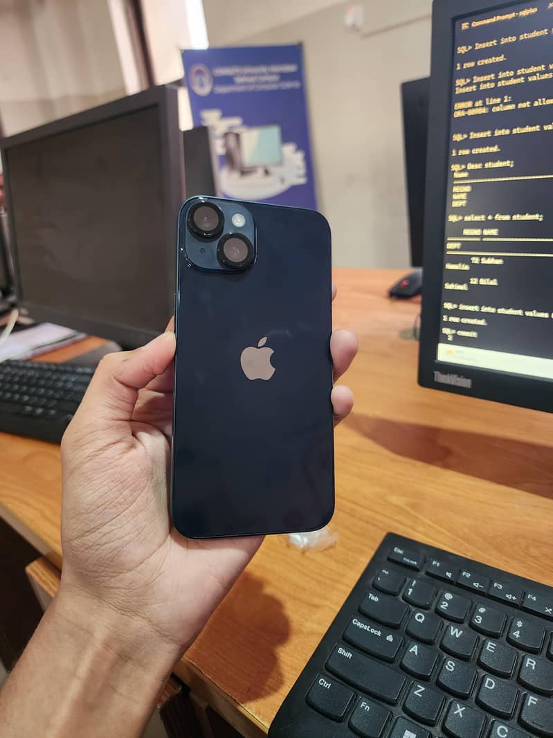 Apple iPhone 14 3