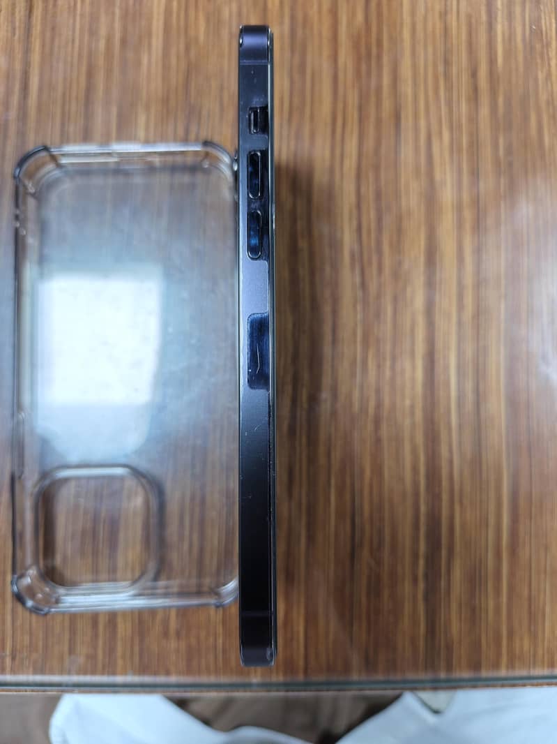 Apple iPhone 14 Pro Max 4