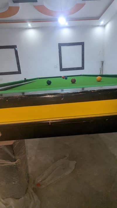 5/10 snooker table excellent condition