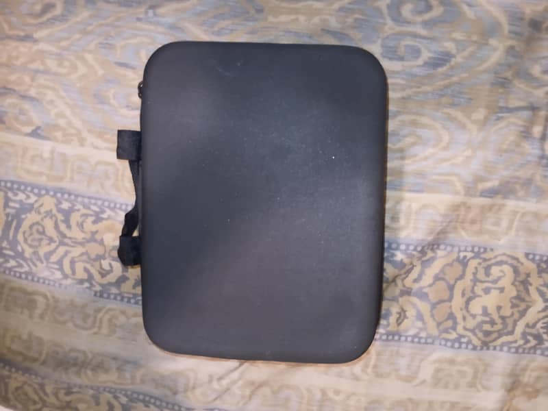 E100/E88/E99 4k camera drone 1