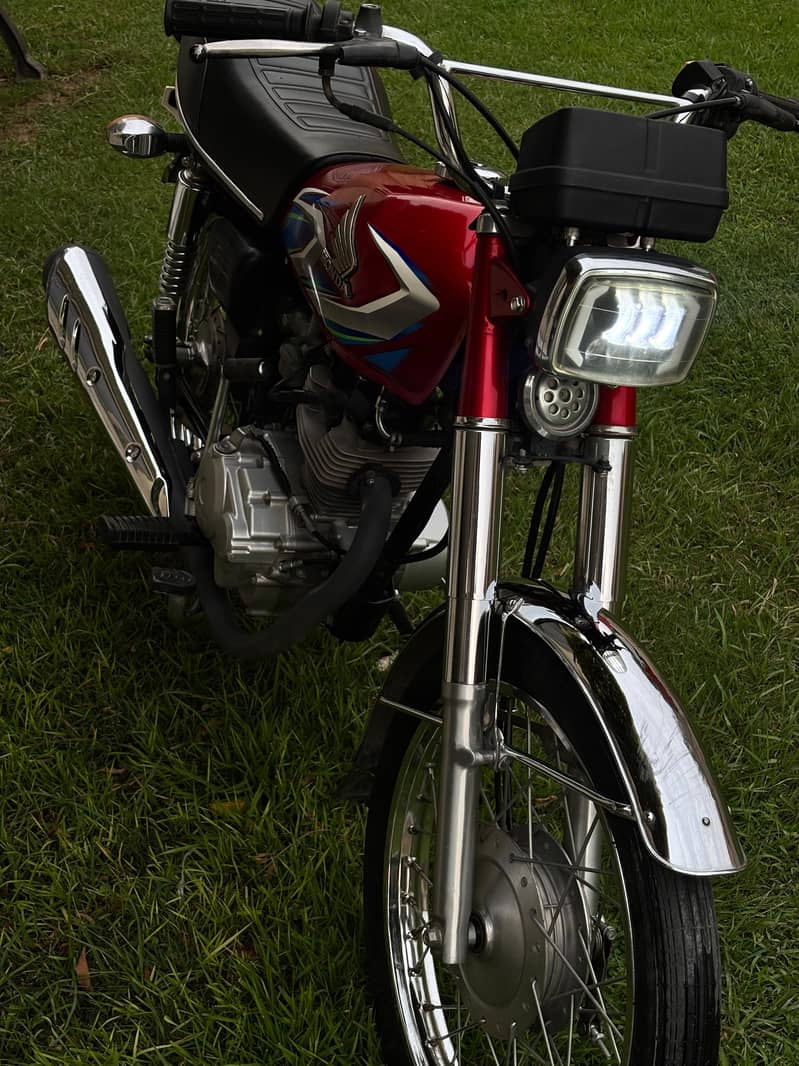 CG 125 2