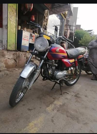 Honda pridor CD 100