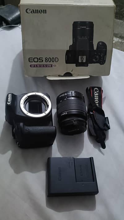Canon 800D camera