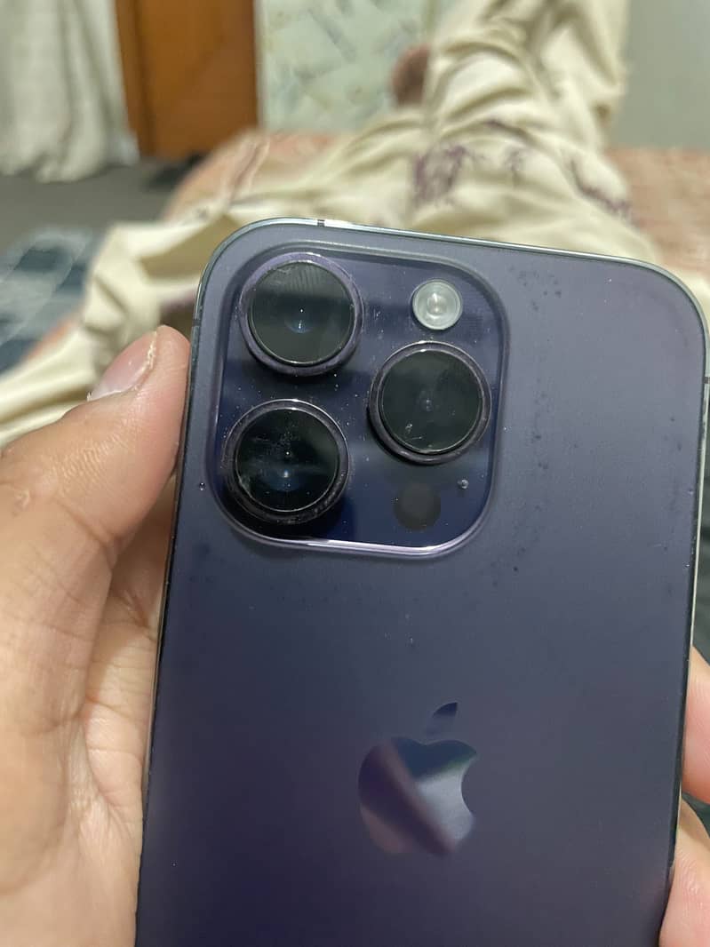 Apple iPhone 14 Pro 2
