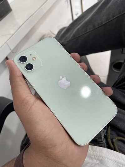 Apple iPhone 12
