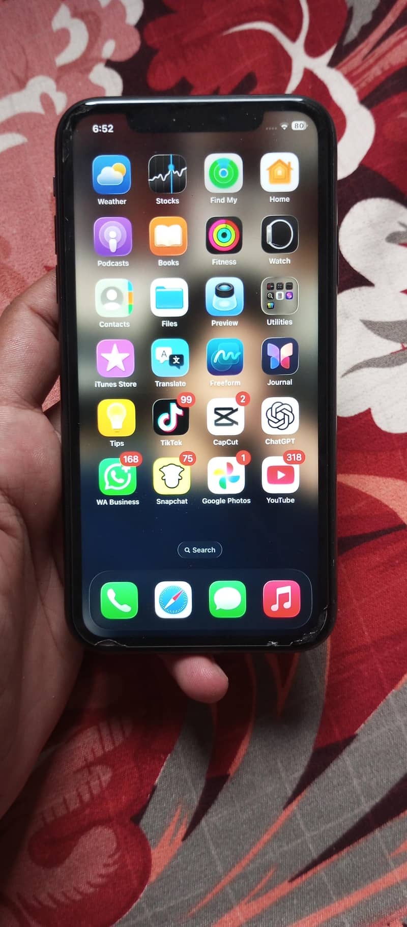 Apple iPhone 11 7