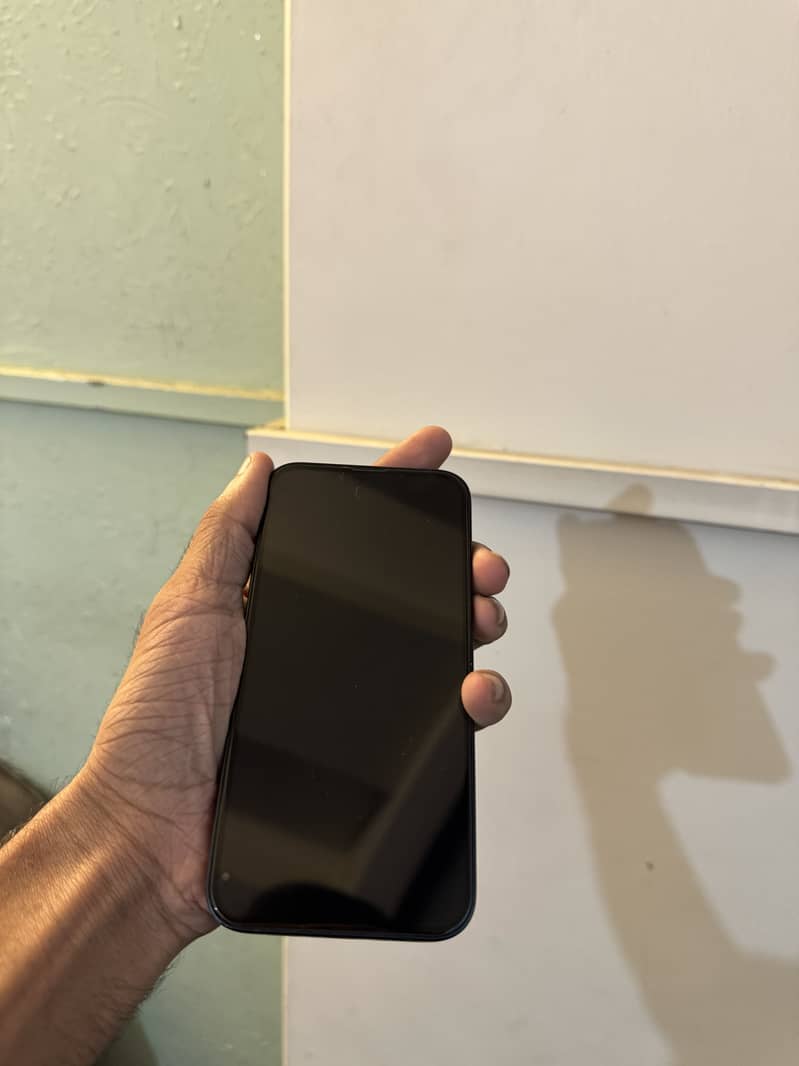 Apple iPhone 13 4