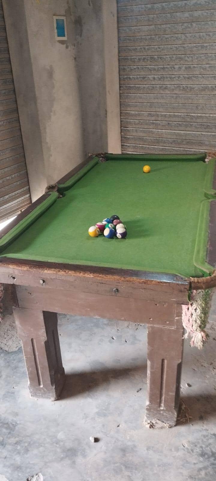 snooker table 0