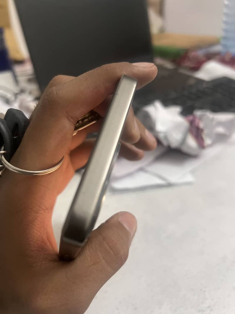 OPPO A5 Pro 3