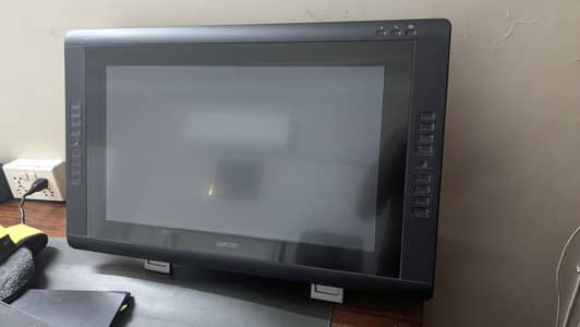 Wacom Cintiq 22 HD Drawing Display with Pen & Original Stand