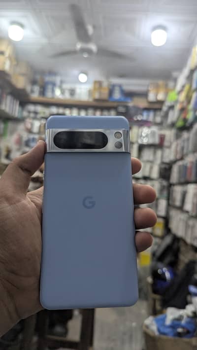 Google Pixel 8 Pro