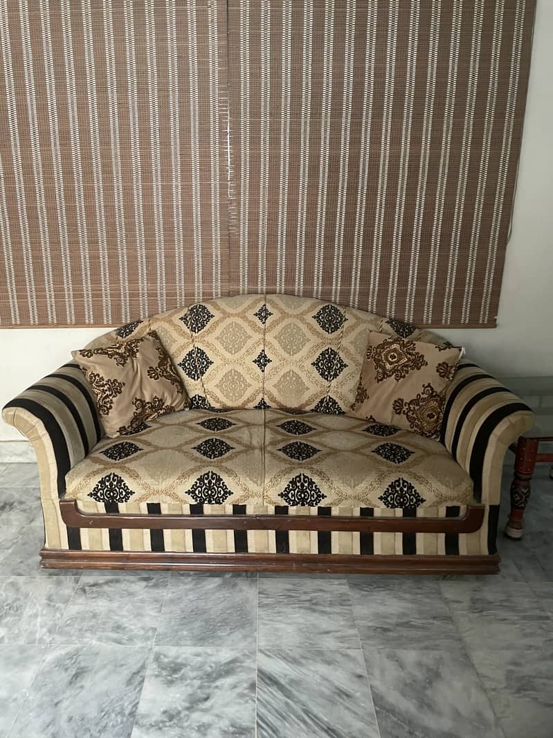 Sofa set 0