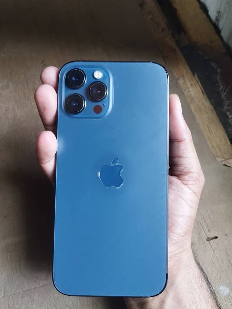 Apple iPhone 12 Pro Max 3