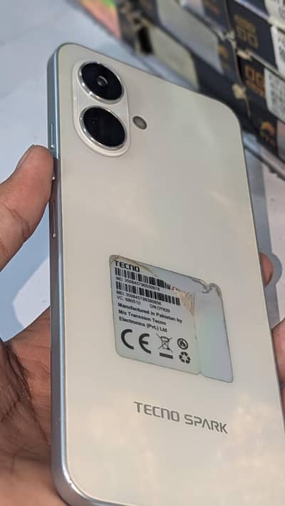 Tecno Spark Go 2
