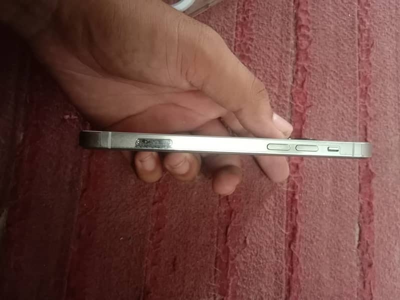 Apple iPhone 12 Pro 3