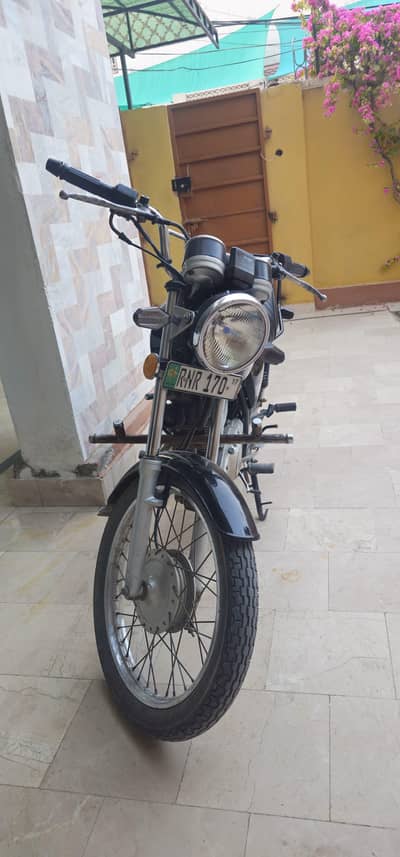 Suzuki GS 150 2016/17 Model
