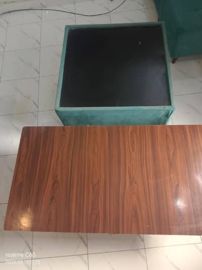 2 tables condition 10/10