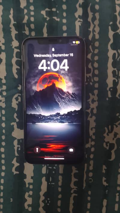 Apple iPhone X , Tecno spark go 2