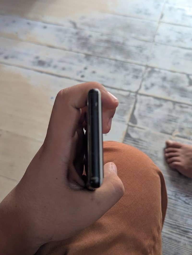 Google Pixel 6a 4