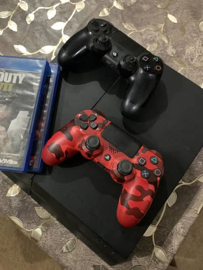 Slightly used ps4 fat with good condition