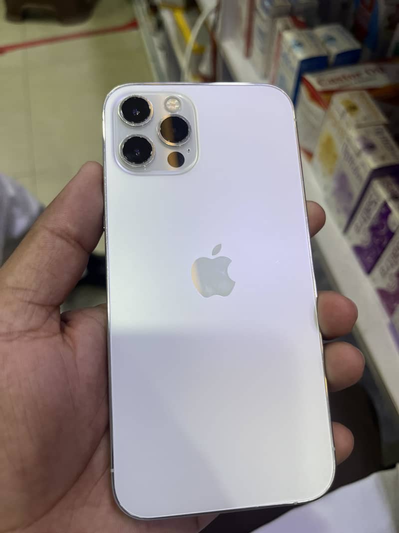 Apple iPhone 12 Pro 3