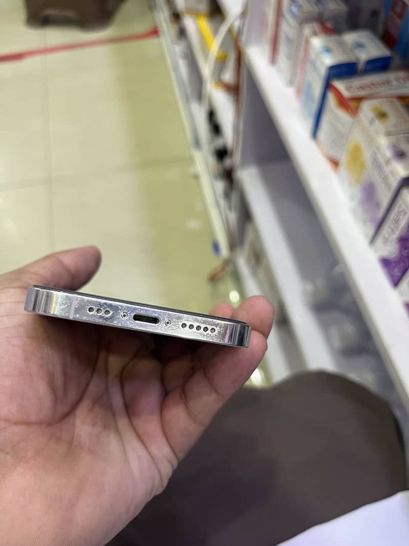 Apple iPhone 12 Pro 6
