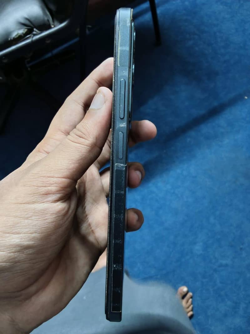 Realme C71 3