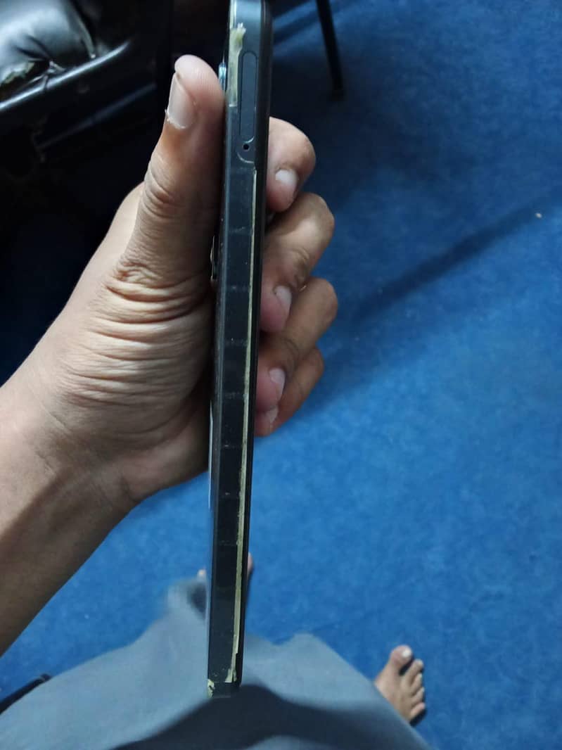 Realme C71 4
