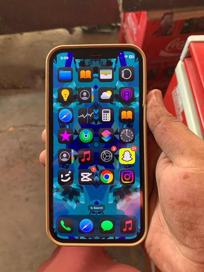 iPhone 12 0