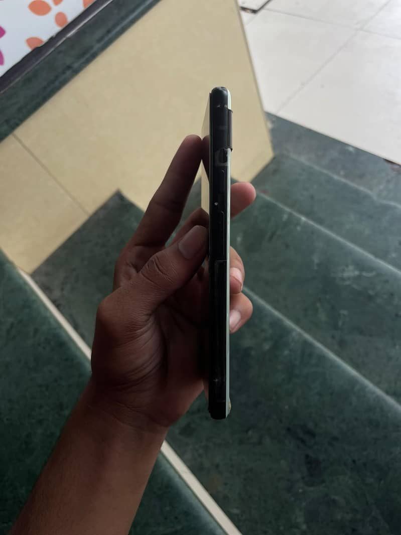Google Pixel 6a 4