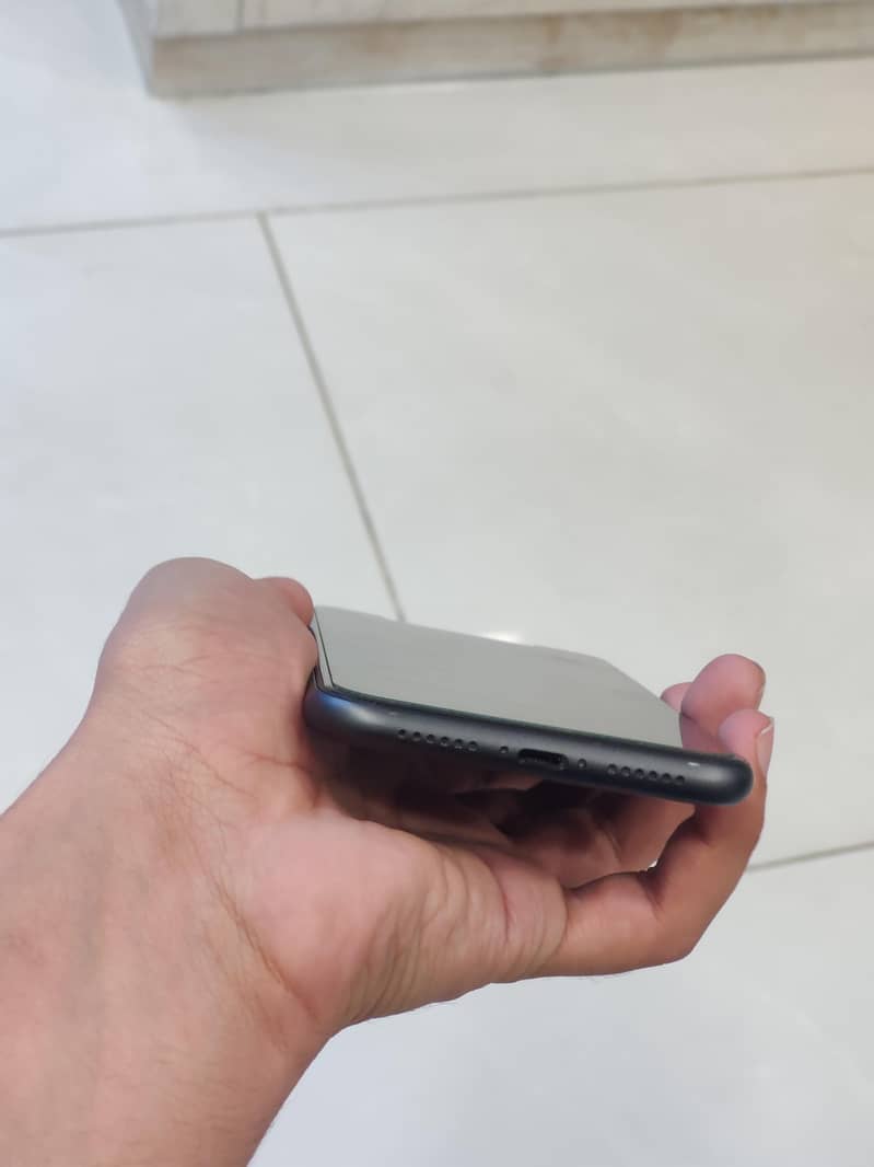 Apple iPhone 11 2