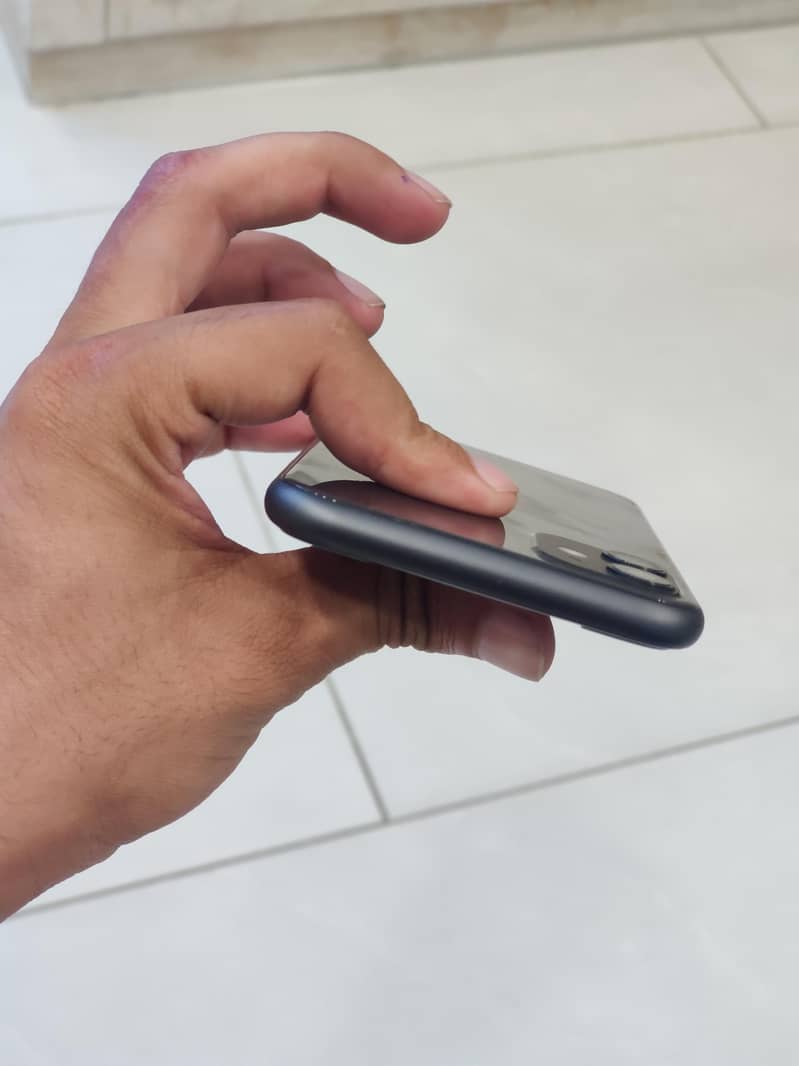 Apple iPhone 11 5