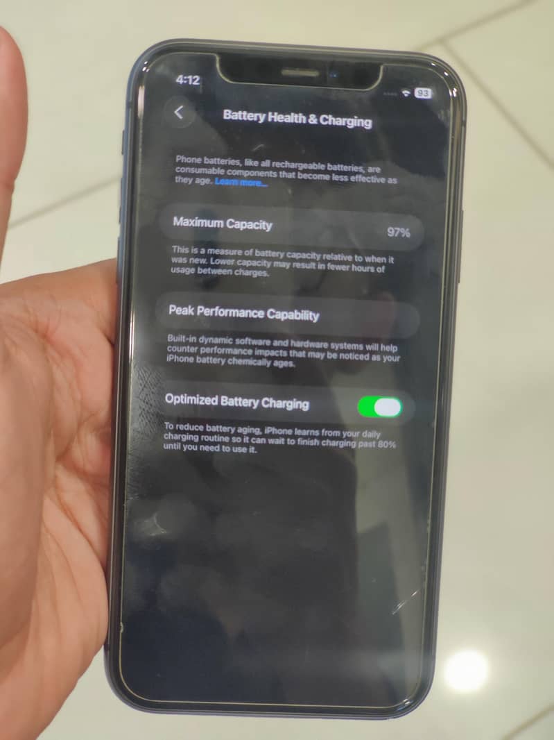 Apple iPhone 11 7