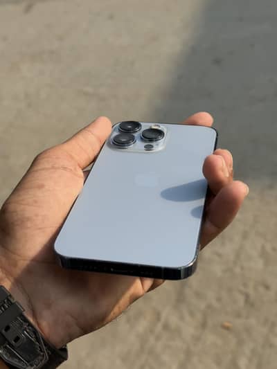 iPhone 13 Pro JV 128GB - 10/10 Condition - 92% Battery Health