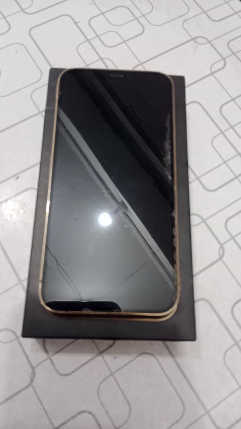 Apple iPhone 12 pro 1