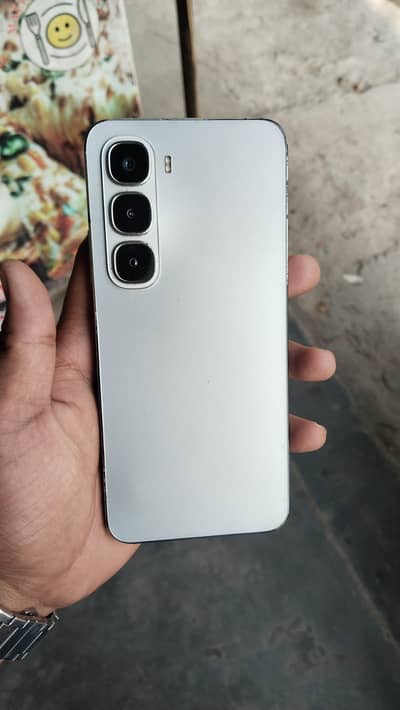 Infinix Hot60i For sale
