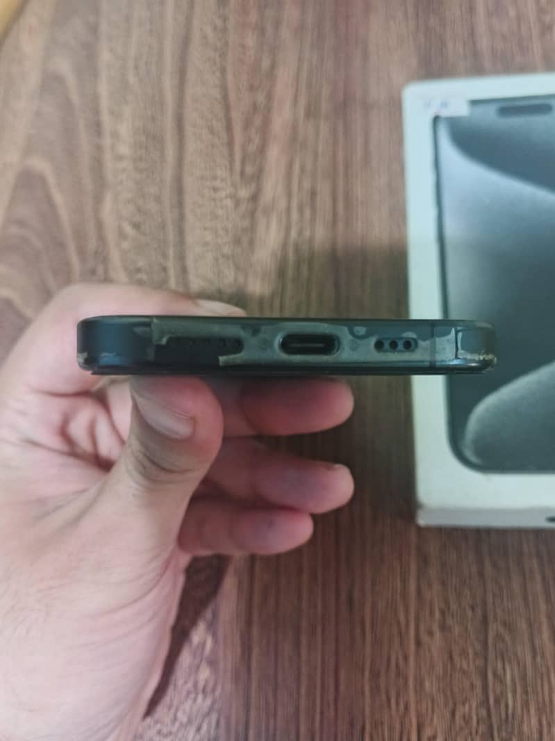 Iphone 15 pro (jv) 3