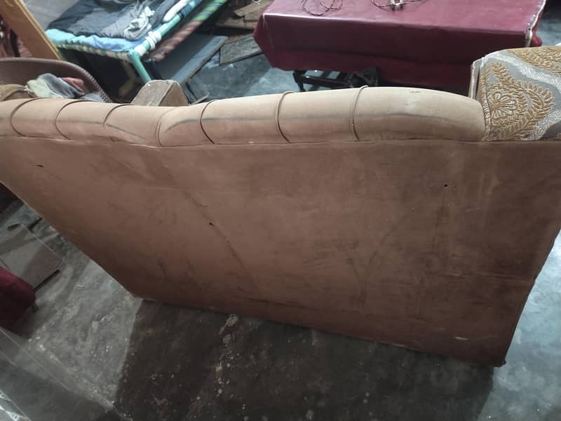 2 Seater Sofa 4