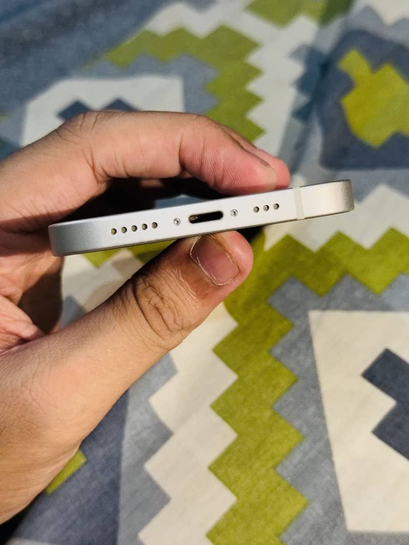 Apple iPhone 12 2