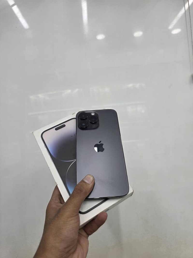 Apple iPhone 14 Pro Max 0