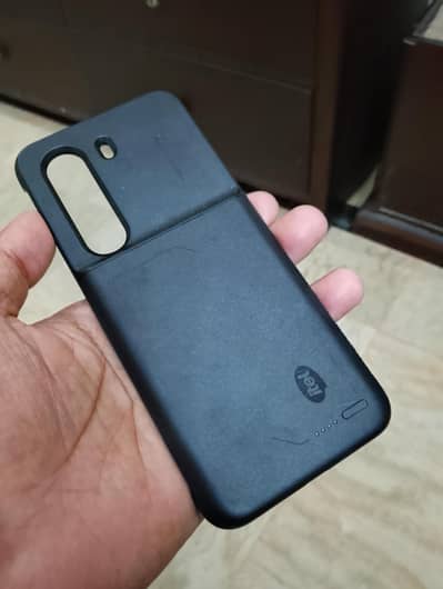 itel p70 power bank mobile case for sale. new not used