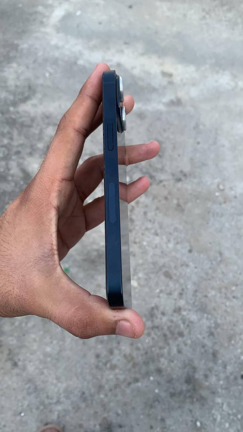 Apple iPhone 14 1