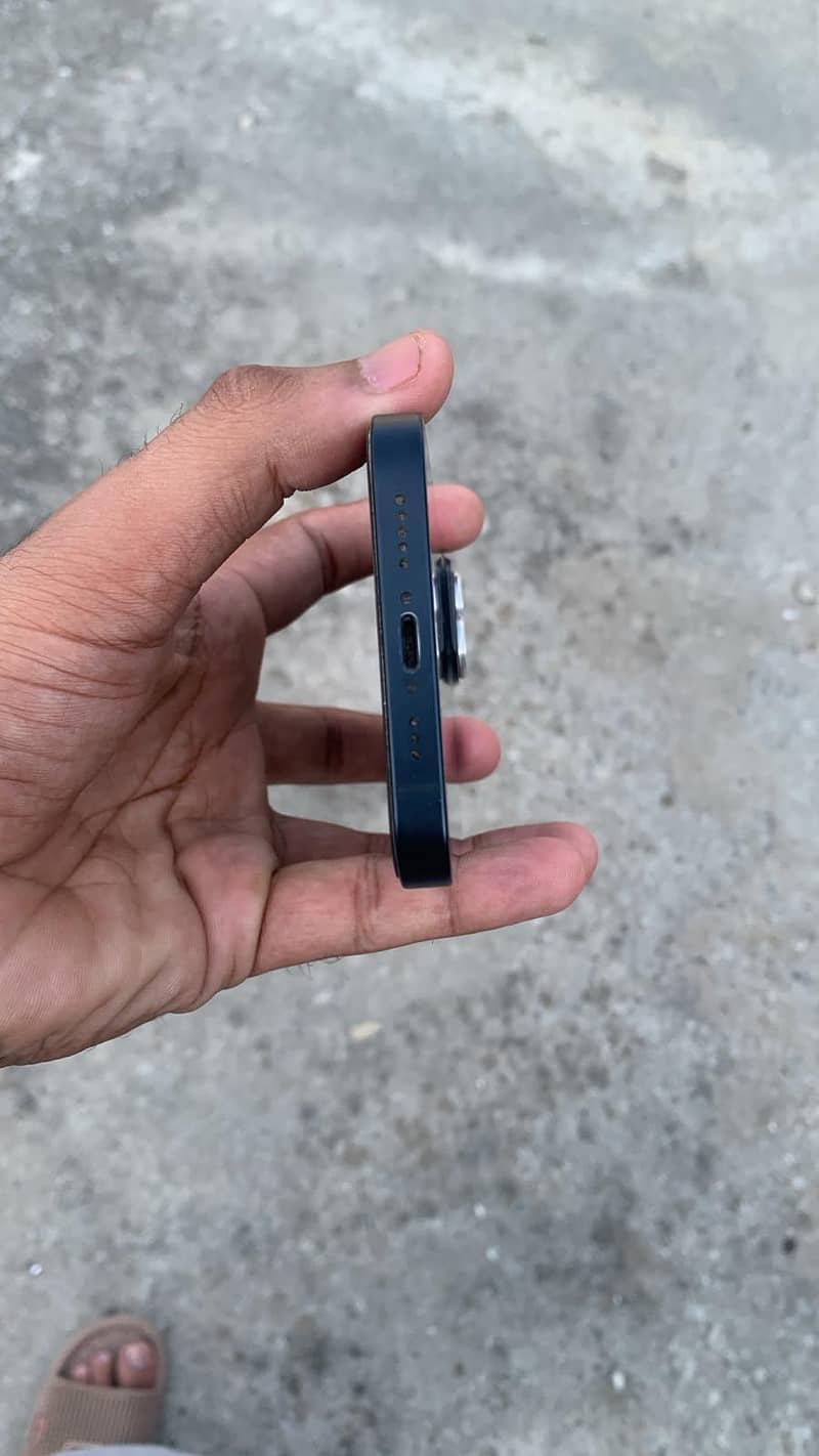 Apple iPhone 14 2