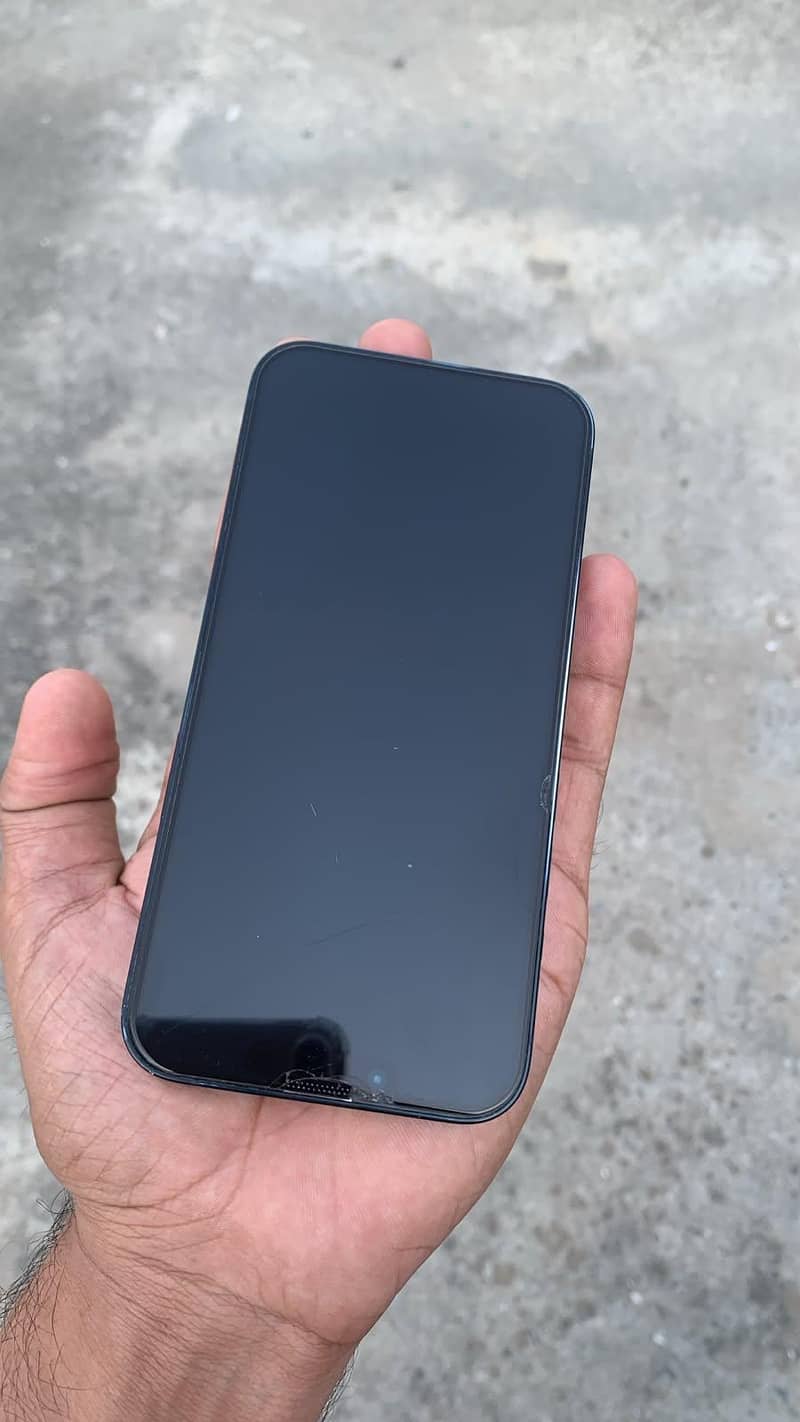 Apple iPhone 14 5