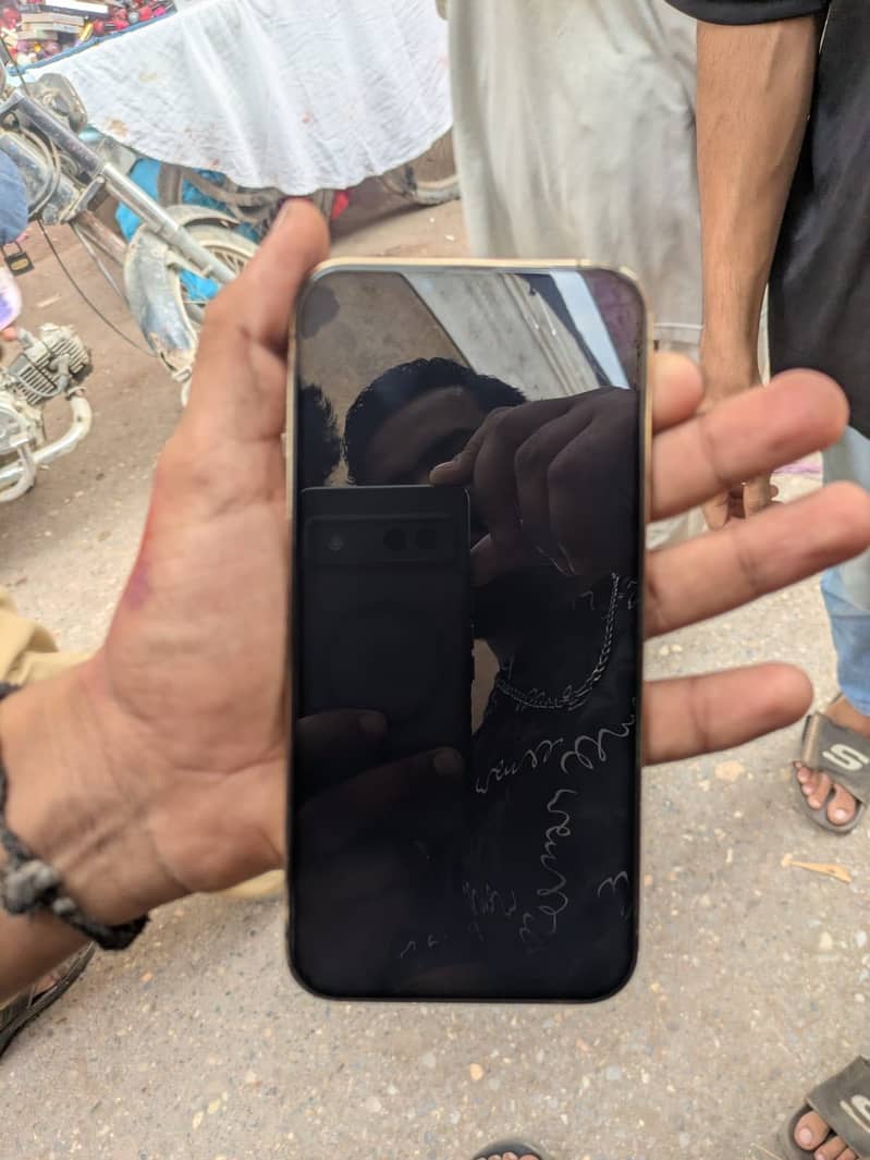 Apple iPhone 13 Pro Max 6