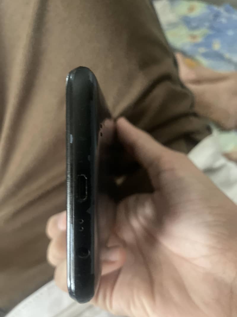 Realme C11 0
