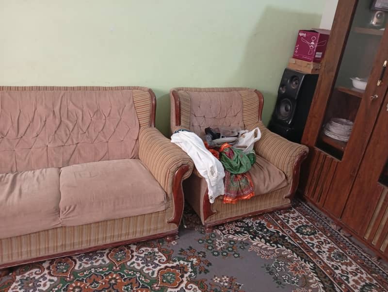 5 seetar sofa 0