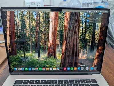 MACBOOK AIR 15 INCH M3 16GB RAM 256GB SSD STARLIGHT WITH CHARGER